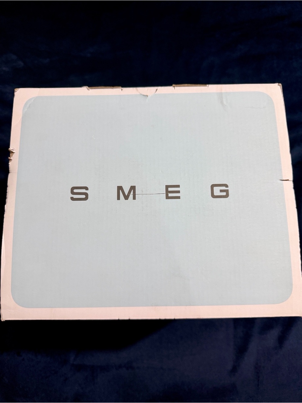 SMEG Electric Kettle - Picture 9 of 9